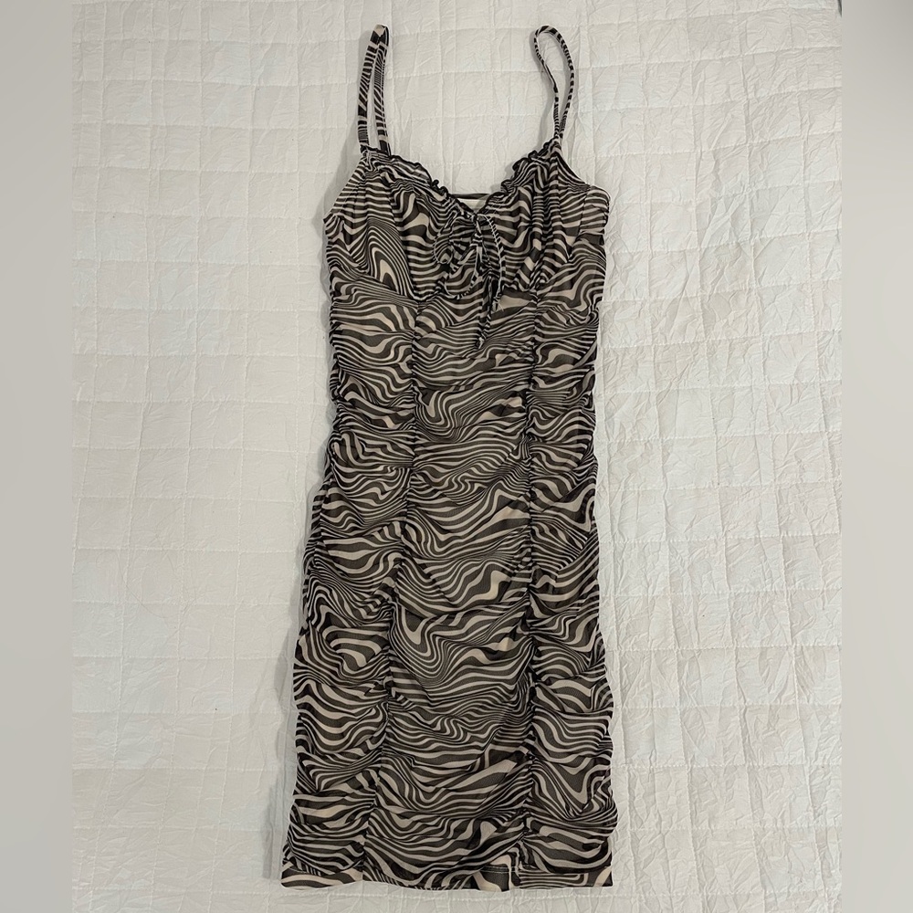 H&M Retro Print Bodycon Dress